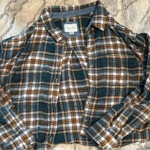 American Eagle Plaid Button-Up Shirt crop